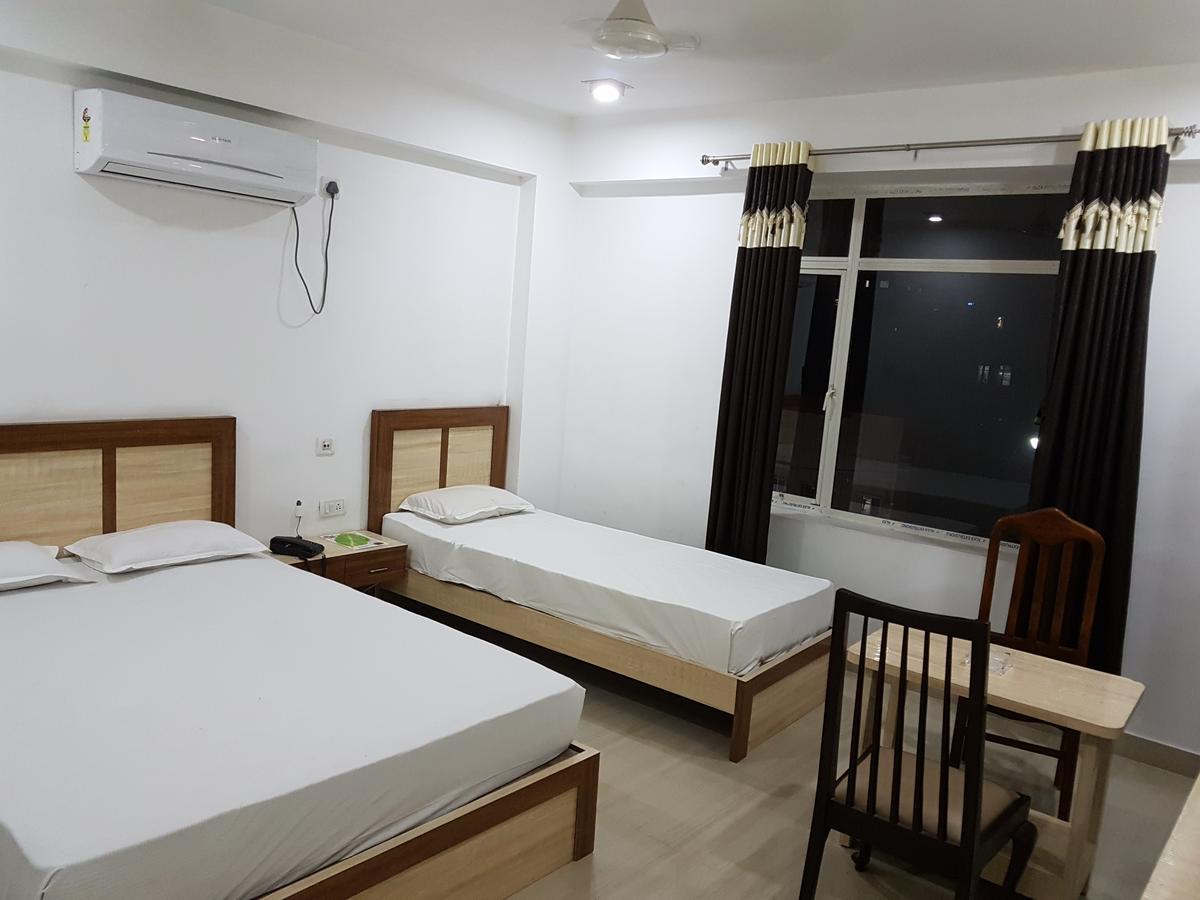 Jimmy Guest House โกลกาตา ภายนอก รูปภาพ